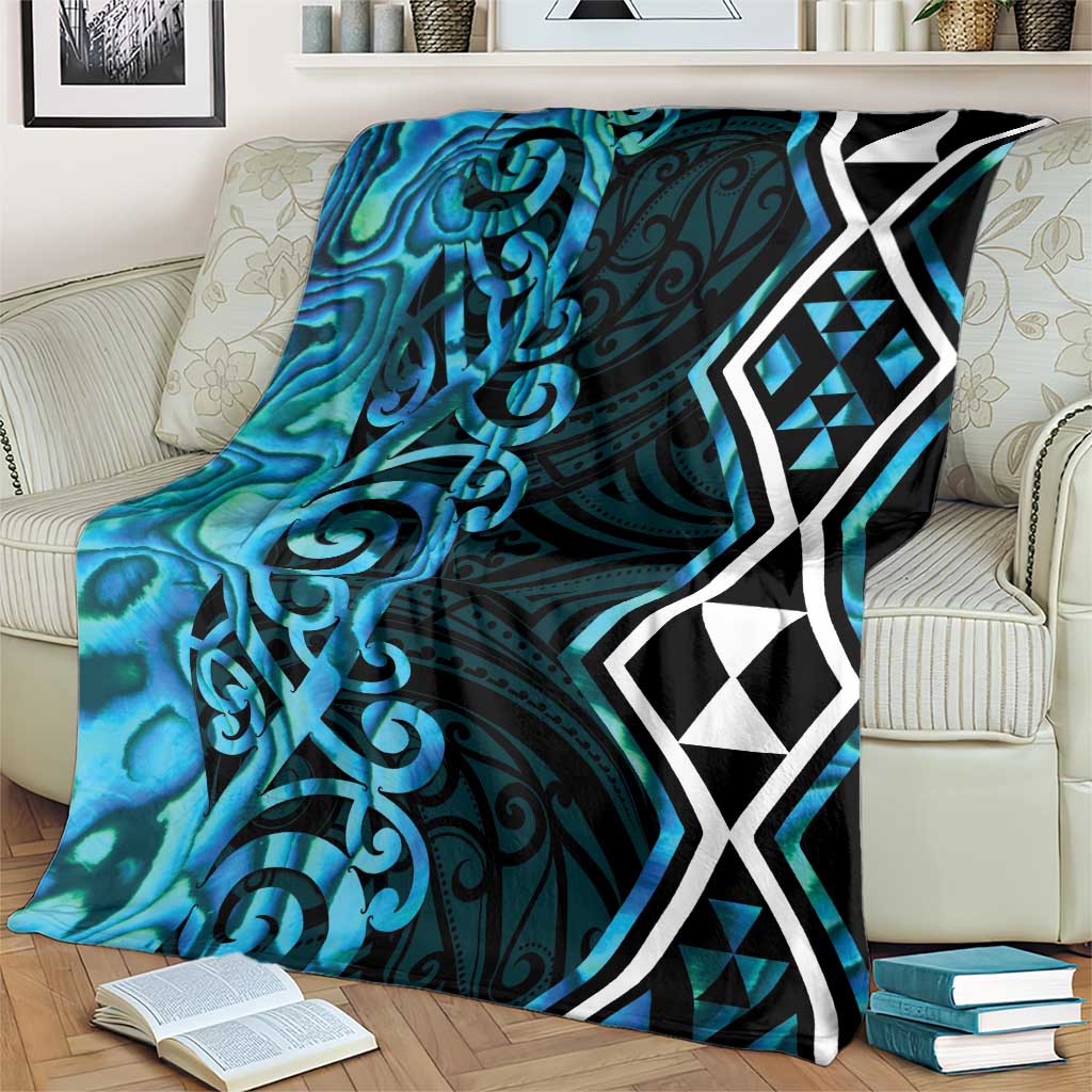 Turquoise Aotearoa Blanket Taniko Motifs With Paua Shell Kowhaiwhai