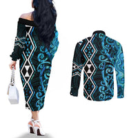 Turquoise Aotearoa Couples Matching Off The Shoulder Long Sleeve Dress and Long Sleeve Button Shirt Taniko Motifs With Paua Shell Kowhaiwhai LT14 - Polynesian Pride