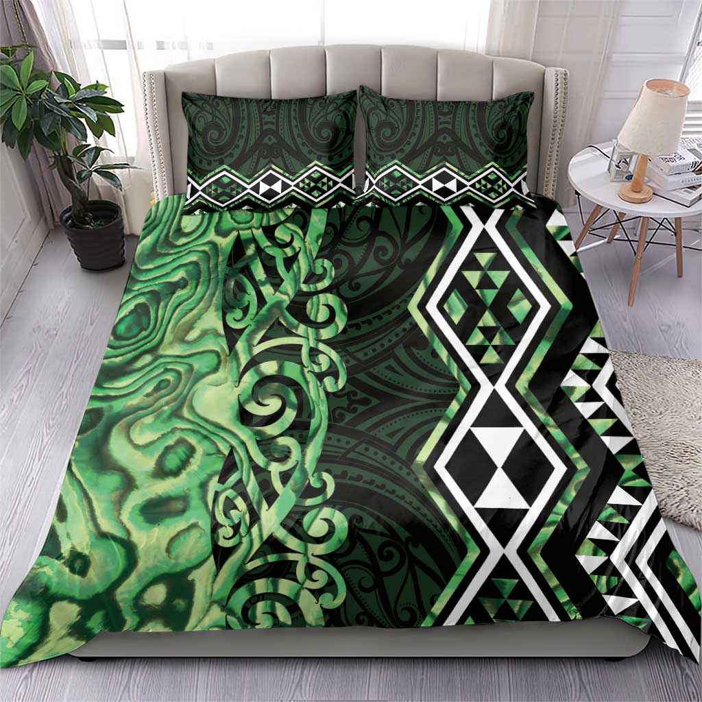 Green Aotearoa Bedding Set Taniko Motifs With Paua Shell Kowhaiwhai