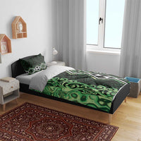 Green Aotearoa Bedding Set Taniko Motifs With Paua Shell Kowhaiwhai
