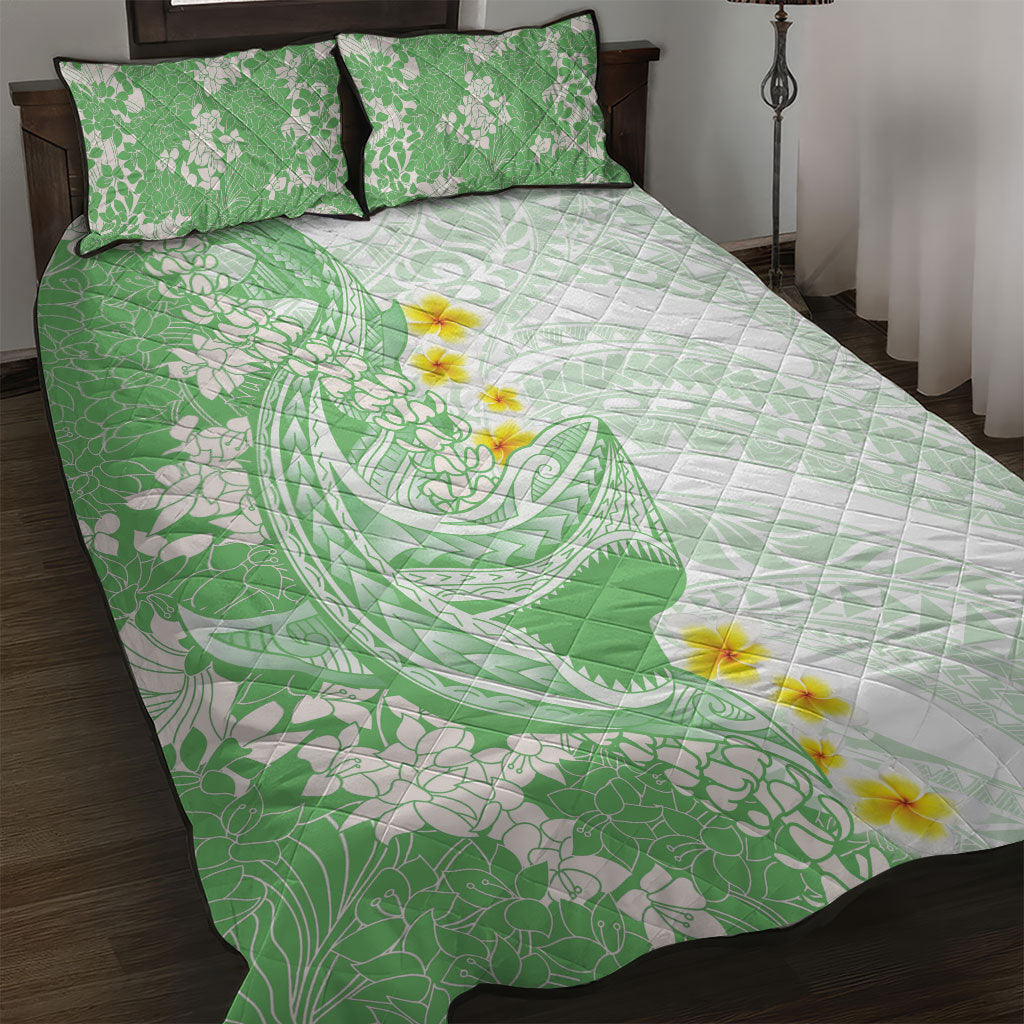Green Hawaii Shark Tattoo Quilt Bed Set Puakenikeni Lei Plumeria Polynesian Pattern LT14 Green - Polynesian Pride