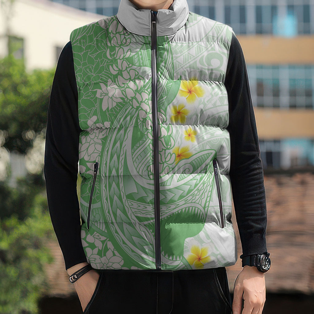 Green Hawaii Shark Tattoo Sleeveless Puffer Jacket Puakenikeni Lei Plumeria Polynesian Pattern LT14 - Polynesian Pride