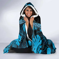 Blue Hawaii Kukui Nut Lei Hooded Blanket Hawaiian Pattern Monstera Tropical Vibes - Polynesian Pride