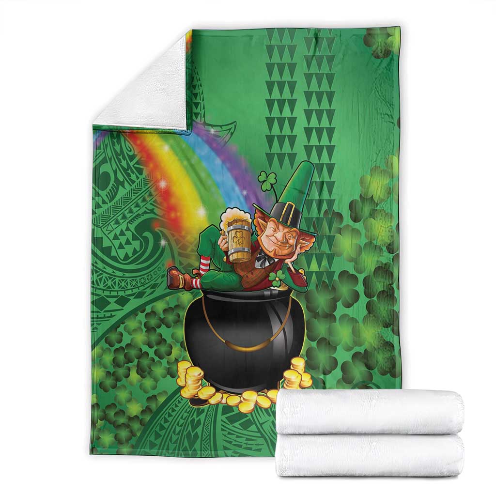 Hawaii Saint Patrick's Day Blanket Funny Leprechaun With Pot Of Gold - Polynesian Tattoo