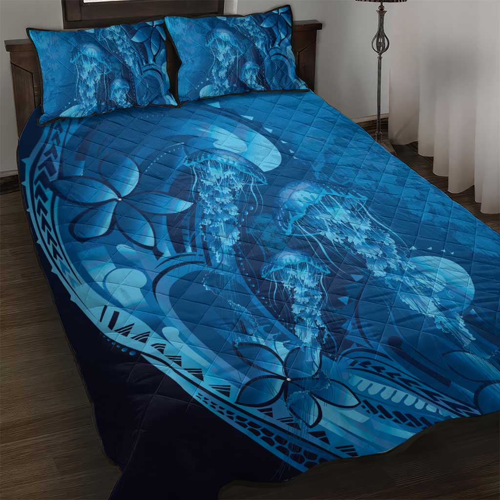 Blue Gradient Polynesia Jellyfish Quilt Bed Set Plumeria Polynesian Tattoo Glowing Vibes
