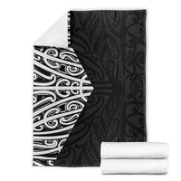 Black New Zealand Puhoro Maori Tattoo Blanket