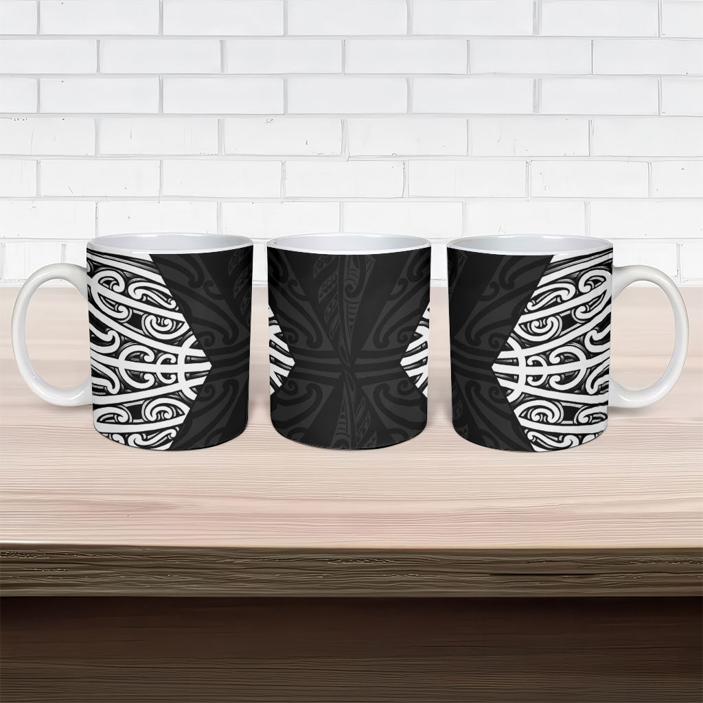 Black New Zealand Puhoro Maori Tattoo Ceramic Mug