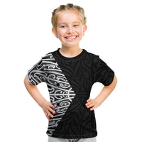 Black New Zealand Puhoro Maori Tattoo Kid T Shirt