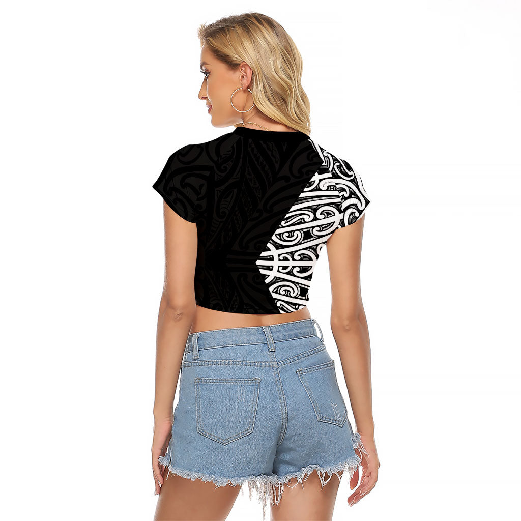 Black New Zealand Puhoro Maori Tattoo Raglan Cropped T Shirt