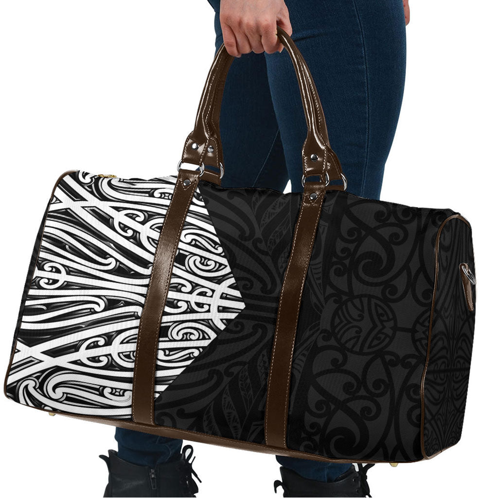 Black New Zealand Puhoro Maori Tattoo Travel Bag
