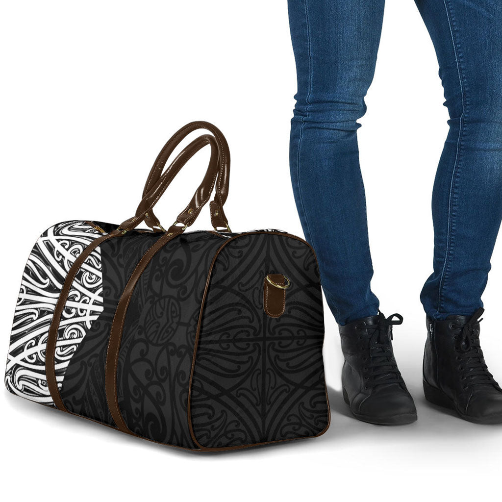 Black New Zealand Puhoro Maori Tattoo Travel Bag