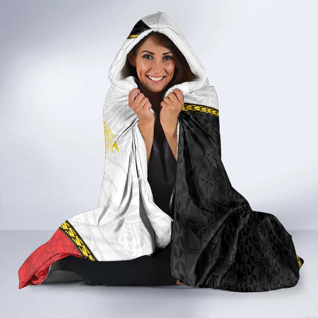 Personalised PNG Madang Provins Hooded Blanket Papua New Guinea Plumeria Melanesian Pattern - Polynesian Pride