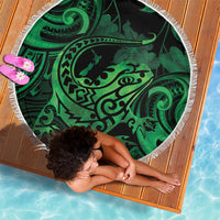 New Zealand Tuatara Beach Blanket Aotearoa Maori Clematis Flowers - Green