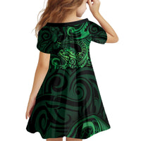 New Zealand Tuatara Family Matching Puletasi and Hawaiian Shirt Aotearoa Maori Clematis Flowers - Green LT14 - Polynesian Pride