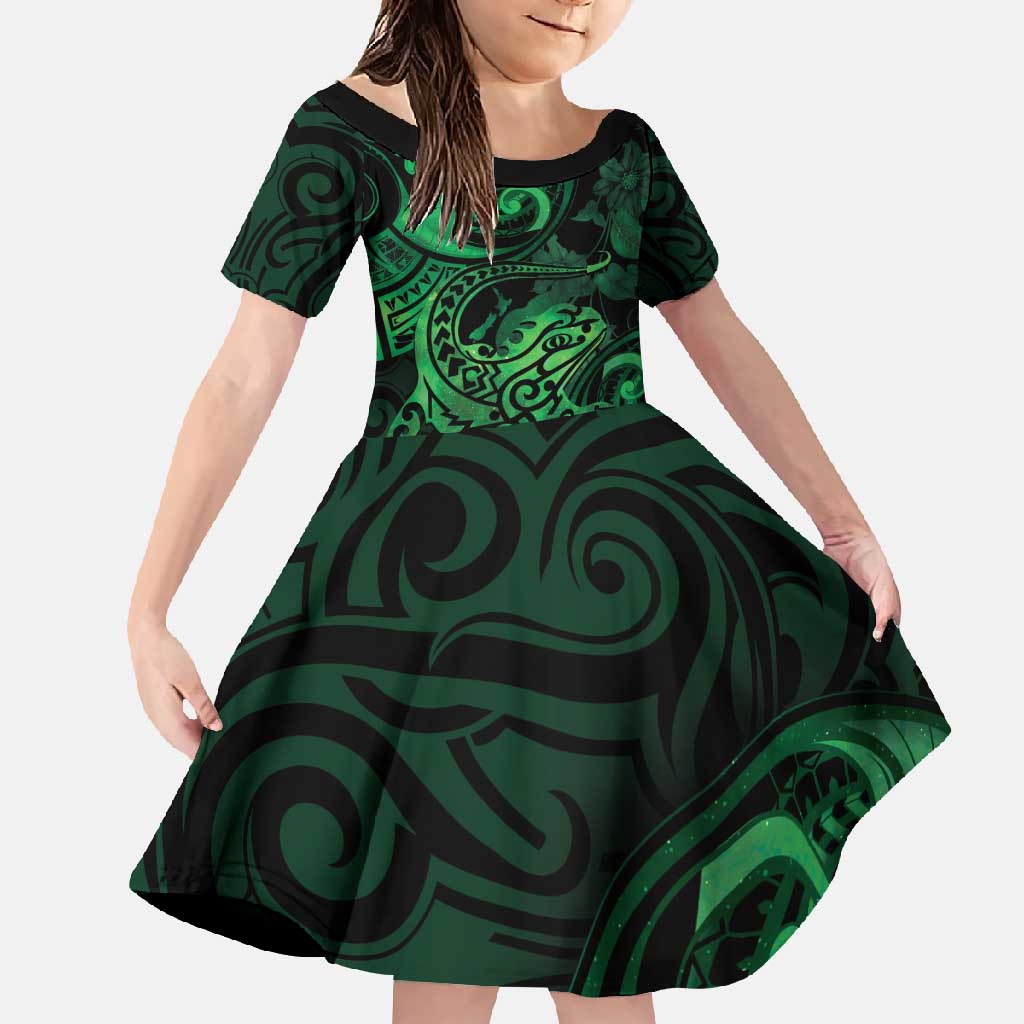New Zealand Tuatara Family Matching Summer Maxi Dress and Hawaiian Shirt Aotearoa Maori Clematis Flowers - Green LT14 Daughter's Dress Green - Polynesian Pride