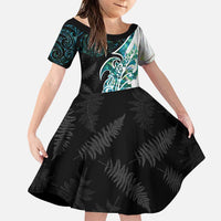 Proud Aotearoa Family Matching Puletasi and Hawaiian Shirt Maori Silver Fern Mix Paua Shell Pattern LT14 Daughter's Dress Black - Polynesian Pride
