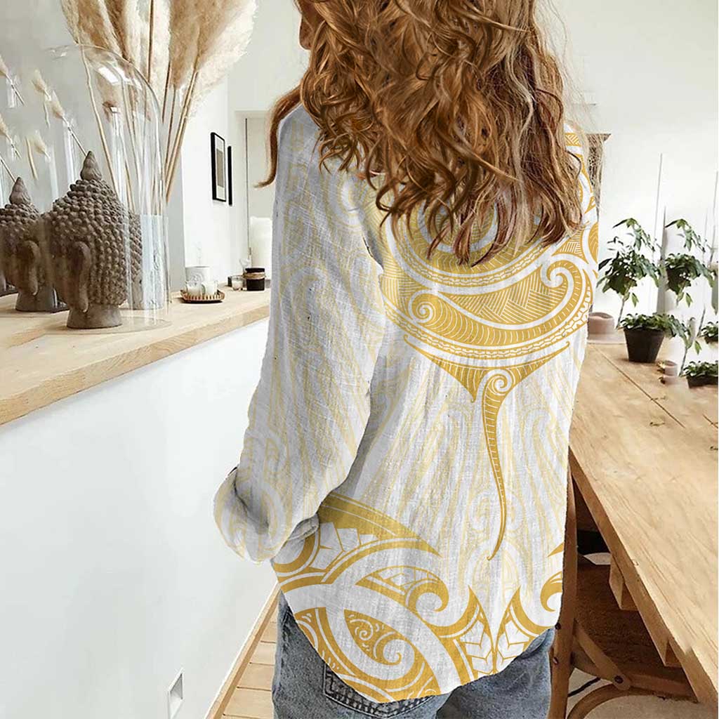 Gold White New Zealand Manta Ray Women Casual Shirt Aotearoa Maori Haehae - Polynesian Pride