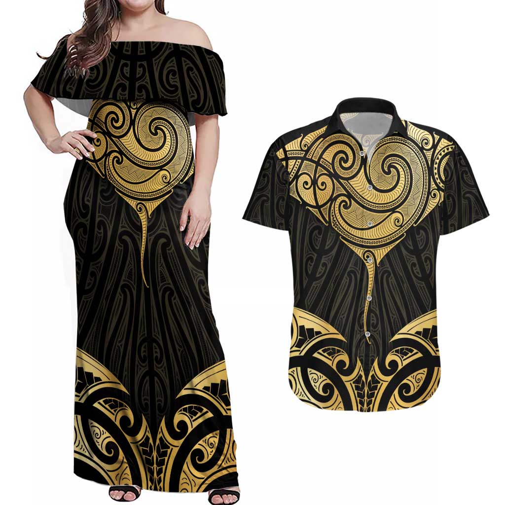 Gold Black New Zealand Manta Ray Couples Matching Off Shoulder Maxi Dress and Hawaiian Shirt Aotearoa Maori Haehae - Polynesian Pride