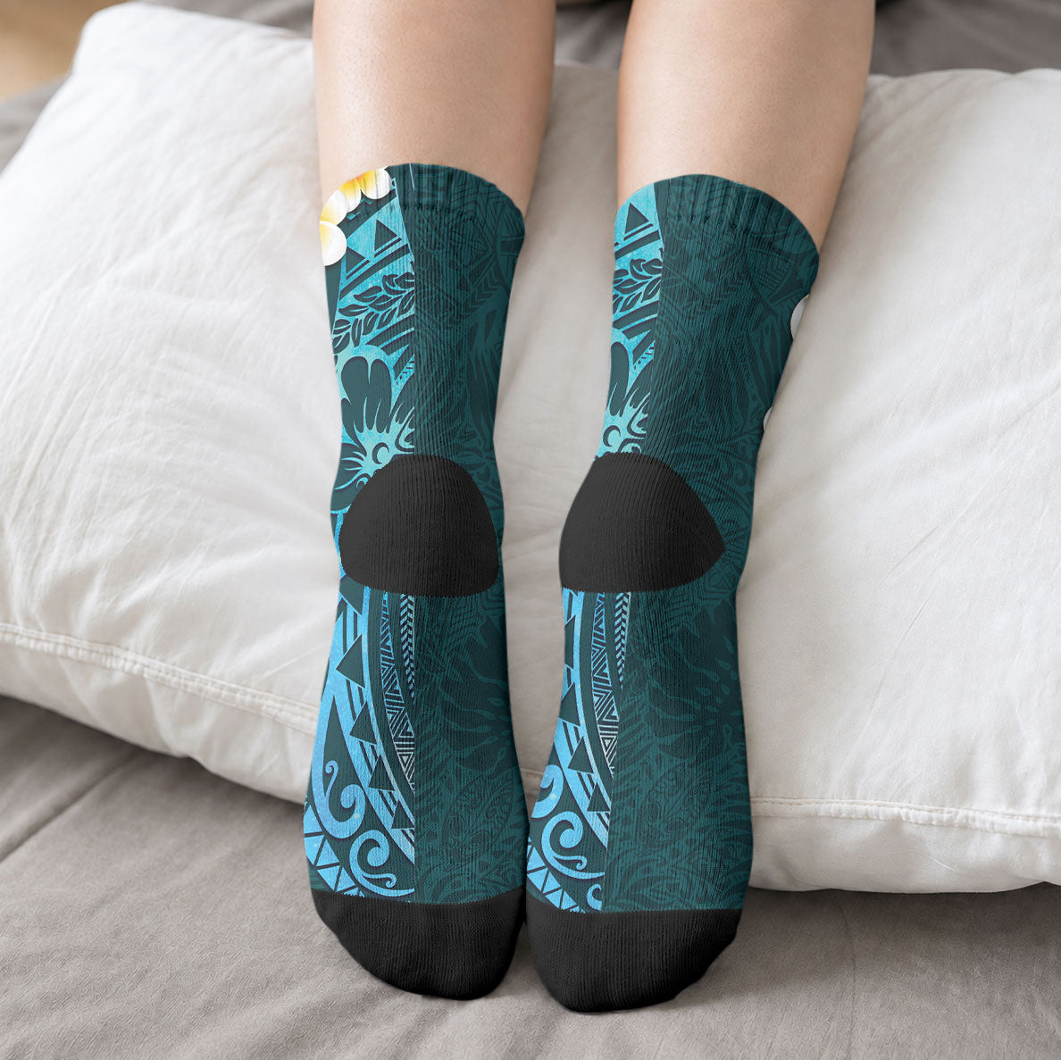 Turquoise Tropical Plumeria With Galaxy Polynesian Art Crew Socks LT14 - Polynesian Pride