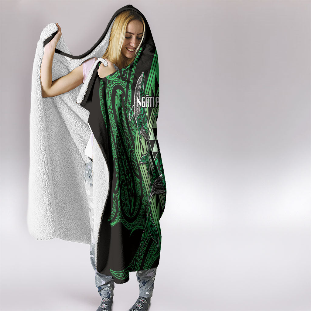 Aotearoa Iwi Ngati Pikiao Hooded Blanket NZ Maori Humpback Whale Taniko Motifs LT14 - Polynesian Pride