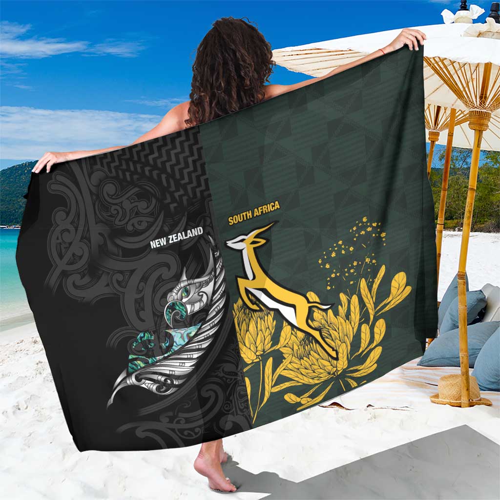 New Zealand and South Africa Rugby Sarong Silver Fern With Springboks LT15 One Size 44 x 66 inches Black - Polynesian Pride