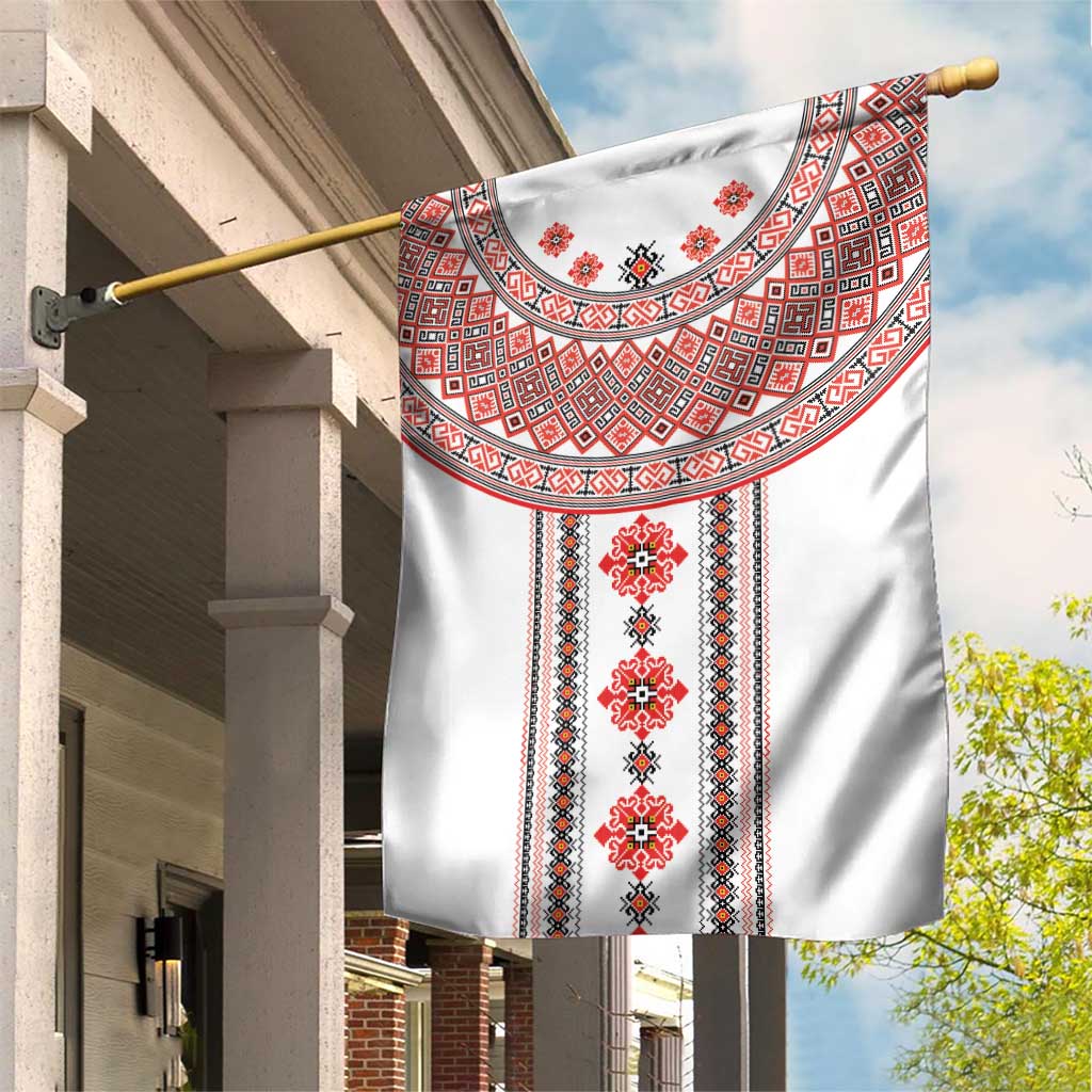 Bulgarian Embroidery Style Seamless Pattern Garden Flag