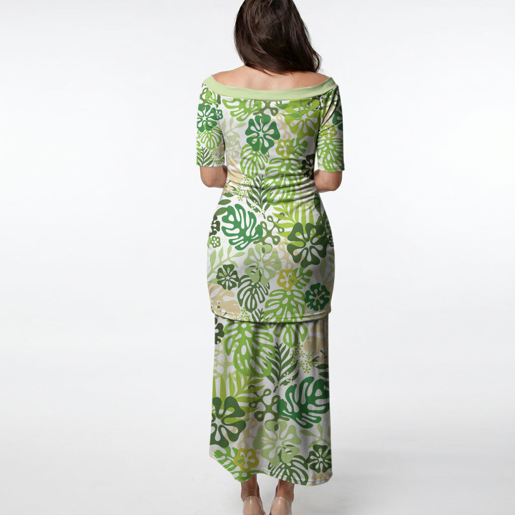 Green Aloha Hawaiian Puletasi Monstera Hibiscus Tropical Pattern