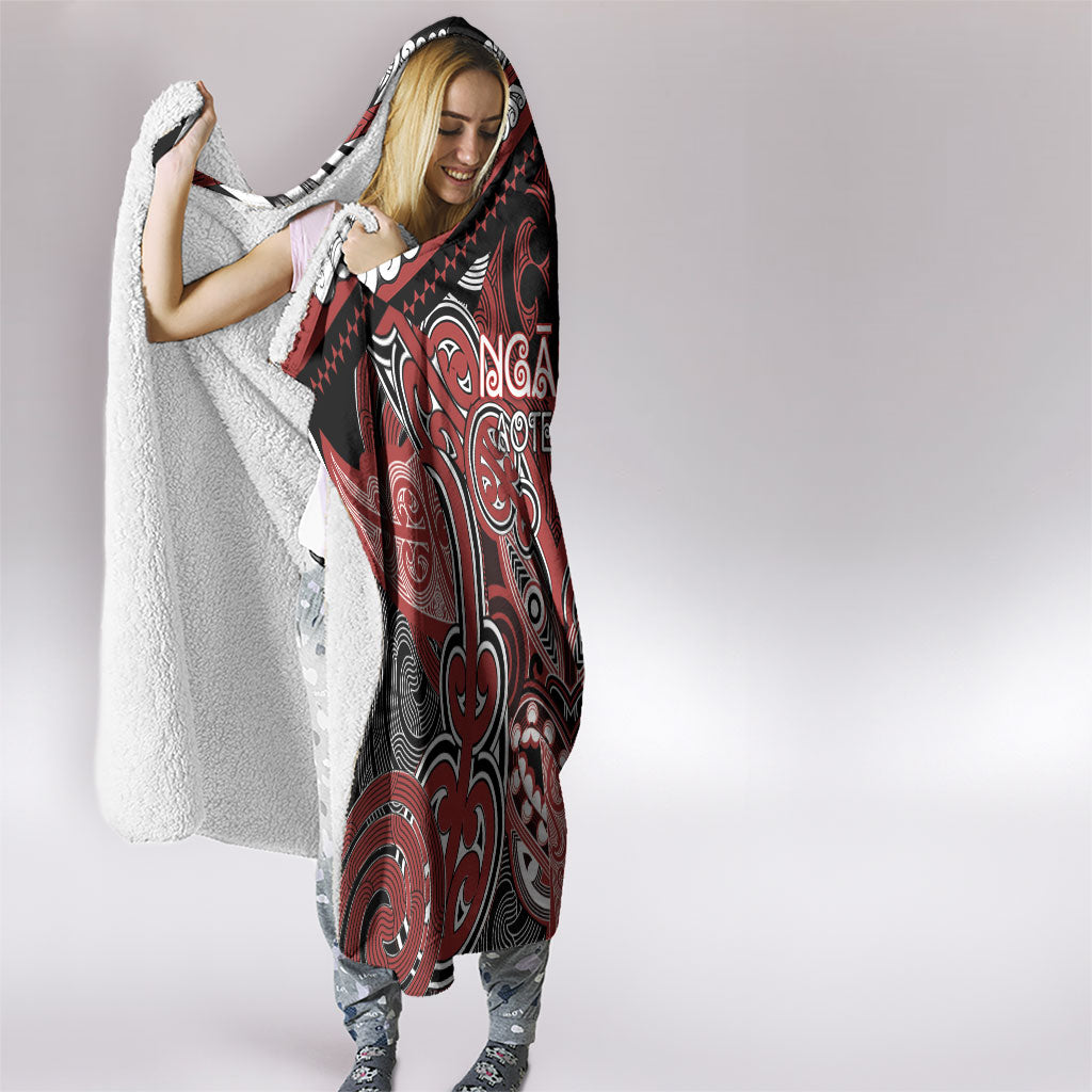 Aotearoa Iwi Ngapuhi Hooded Blanket Maori Kowhaiwhai Pattern LT19 - Polynesian Pride