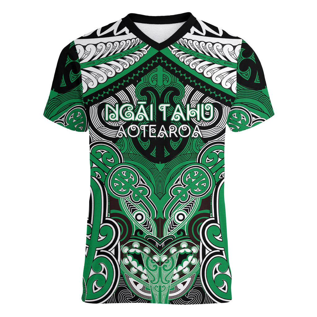 Aotearoa Iwi Ngai Tahu Personalised Women V-Neck T-Shirt Maori Kowhaiwhai Pattern LT19 Female Green - Polynesian Pride