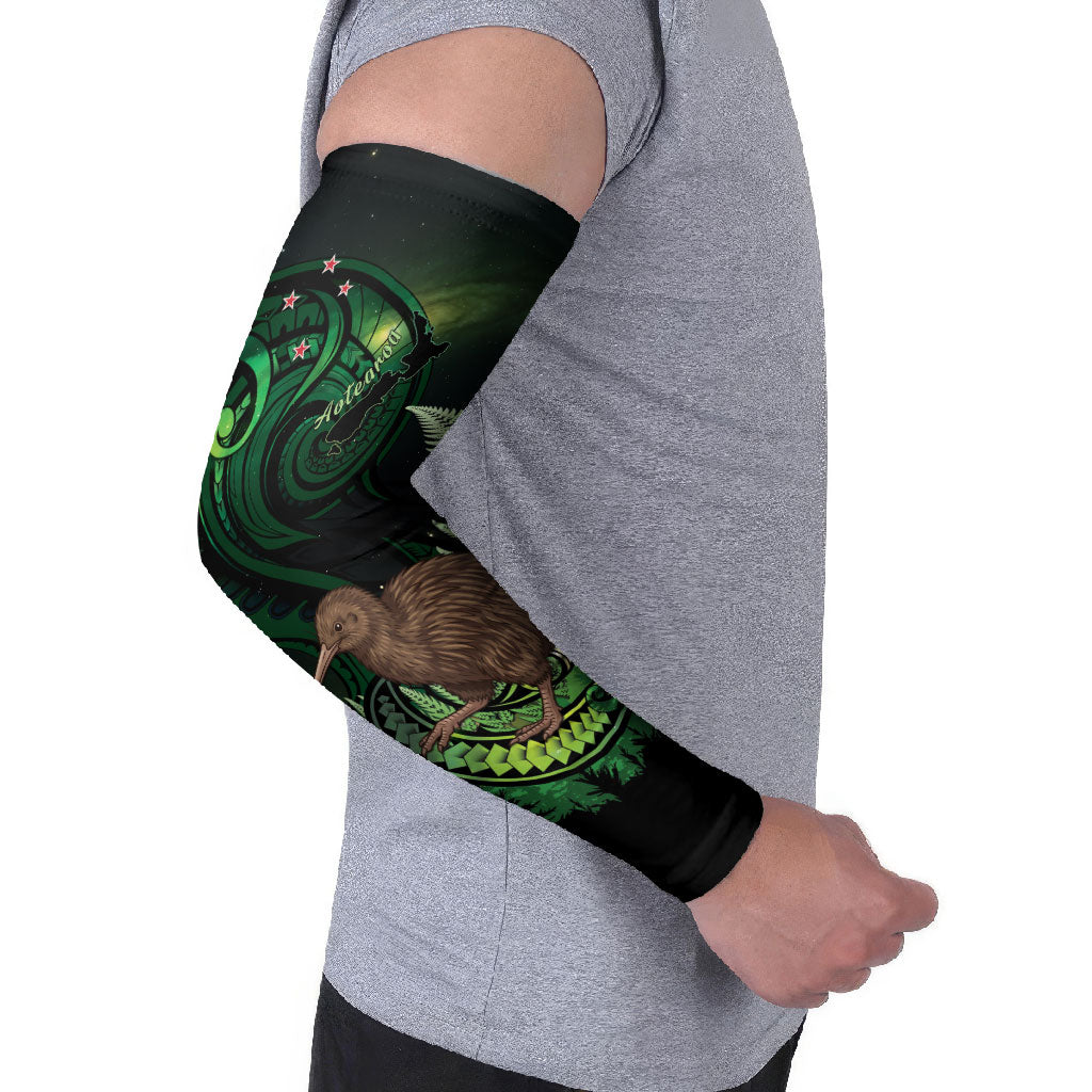 Kiwi New Zealand Personalised Arm Sleeves Aotearoa Map Silver Fern Koru Pattern