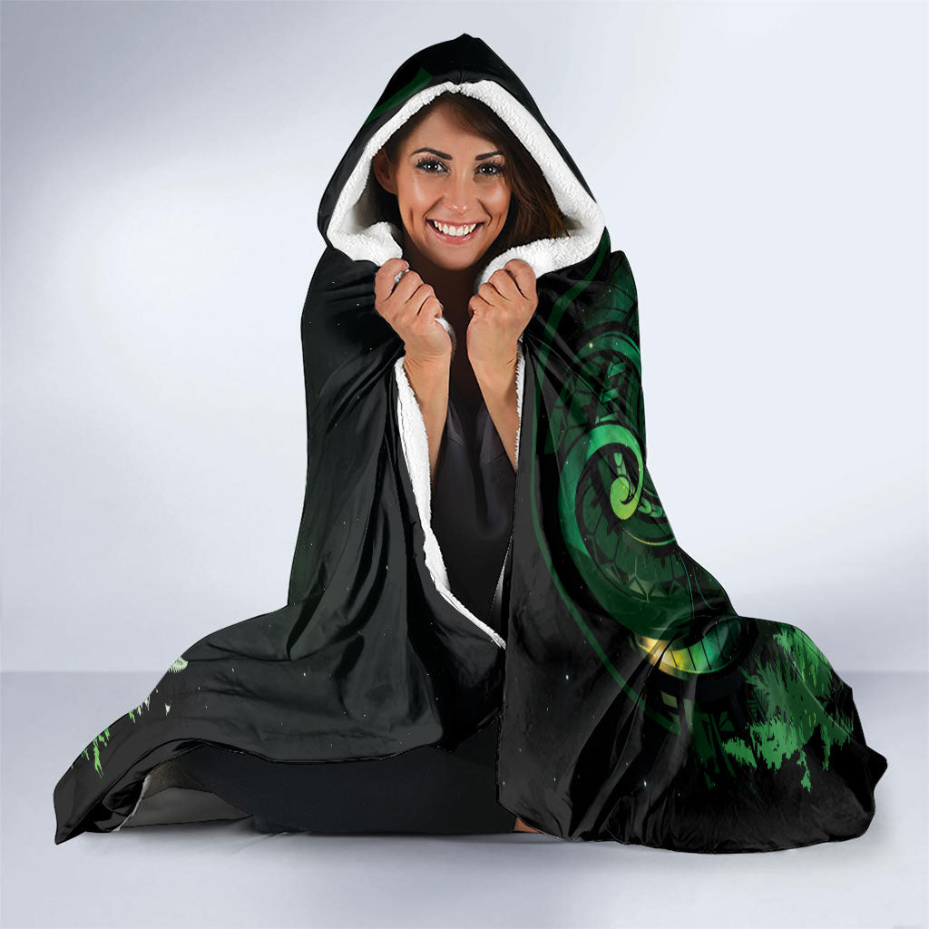 Kiwi New Zealand Personalised Hooded Blanket Aotearoa Map Silver Fern Koru Pattern