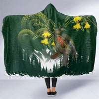 Kea Bird Kowhai New Zealand Hooded Blanket Mountain Landscape Maori Art LT22 One Size Green - Polynesian Pride