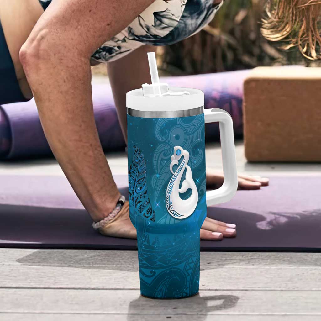 New Zealand Matariki Tumbler With Handle Maori Manaia Galaxy Silver Fern Blue Color LT22 - Polynesian Pride