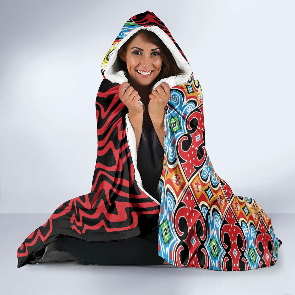 Papua New Guinea Pidgin Language Week Hooded Blanket Halo Olgeta Tok Pisin Wik Bird Of Paradise Oro Batik LT22 - Polynesian Pride