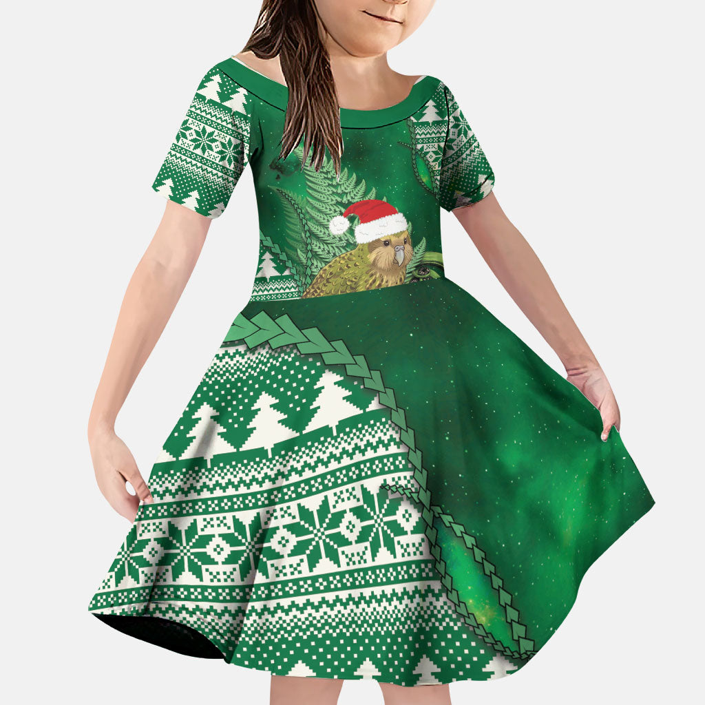 New Zealand Kakapo Christmas In July Family Matching Off The Shoulder Long Sleeve Dress and Hawaiian Shirt Silver Fern Santa Xmas Green Color LT22 Daughter's Dress Green - Polynesian Pride