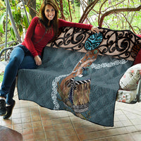 New Zealand Tui Bird Maripi Quilt Maori Weapon Kowhaiwhai Pattern