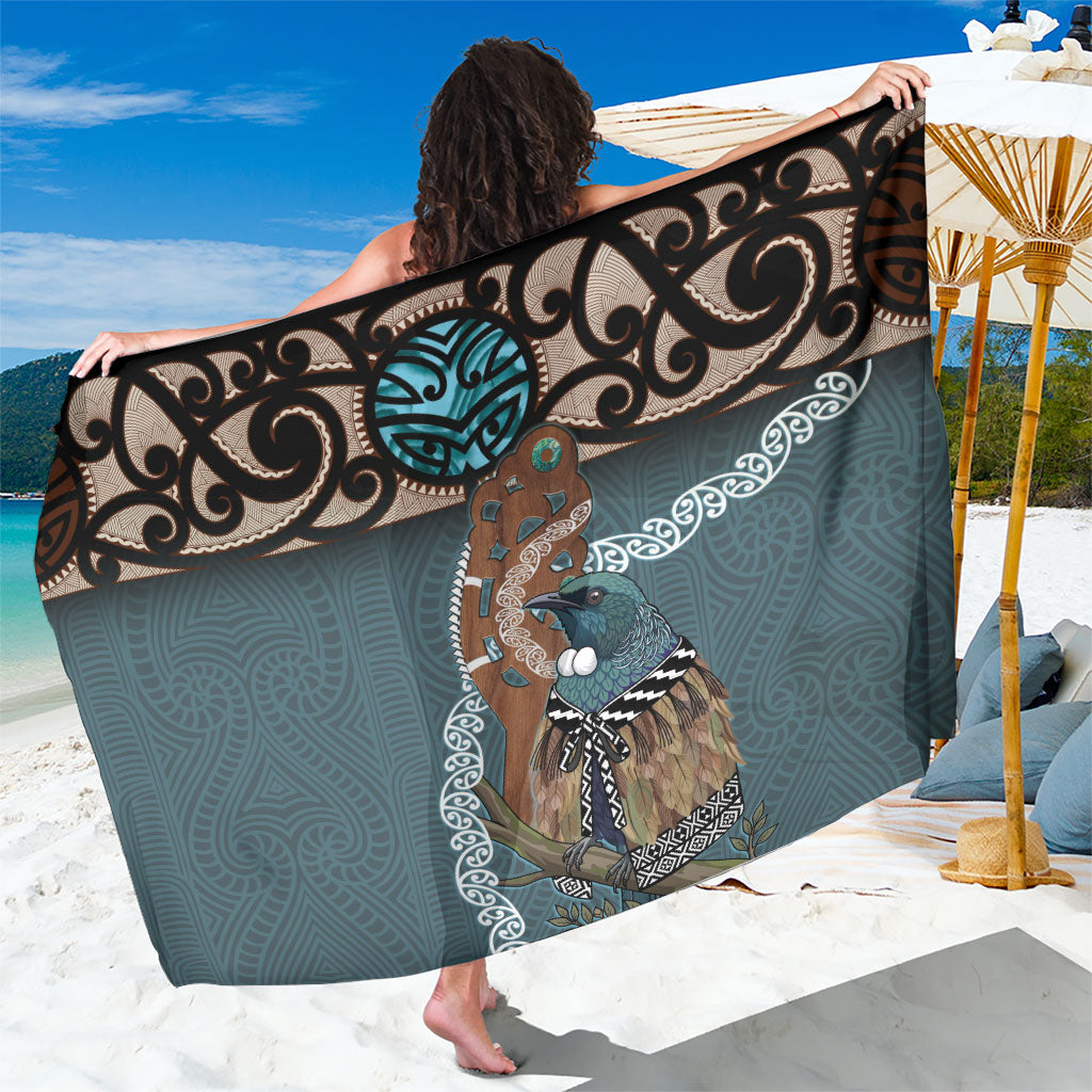 New Zealand Tui Bird Maripi Sarong Maori Weapon Kowhaiwhai Pattern