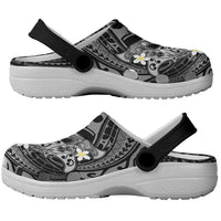 Polynesia Hammerhead Shark Clogs Shoes Tropical Flowers Tribal Pattern Black LT05 - Polynesian Pride