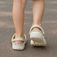 Squares Maile Leaf Clogs Shoes Beige Palaka Hawaiian Quilt Pattern - Polynesian Pride