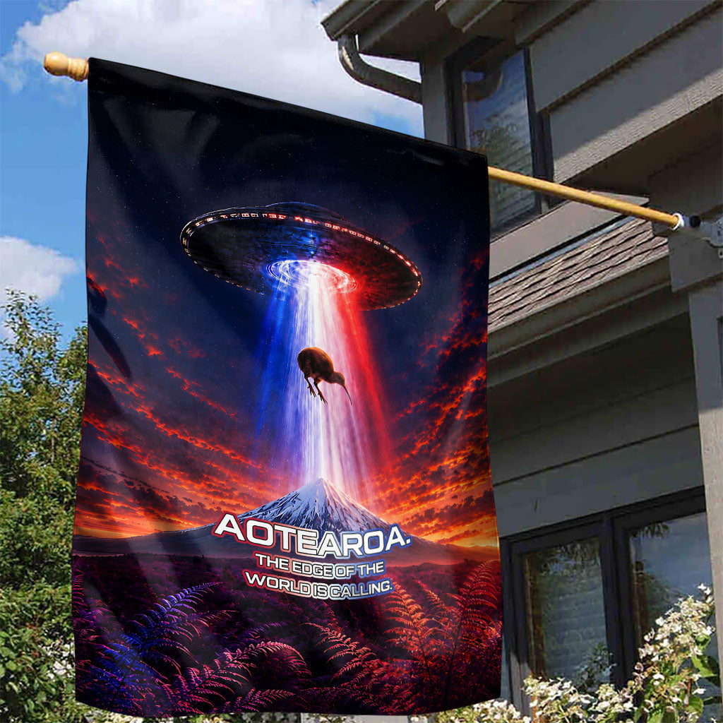 New Zealand Aotearoa Kiwi UFO Garden Flag Sci-Fi Galaxy Sunset Sky Tower And Mountain
