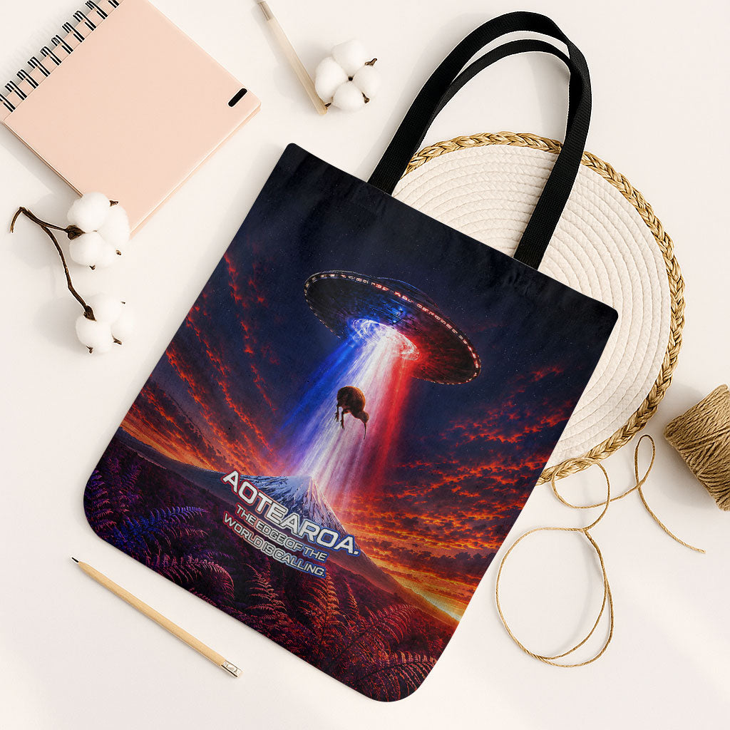 New Zealand Aotearoa Kiwi UFO Tote Bag Sci-Fi Galaxy Sunset Sky Tower And Mountain