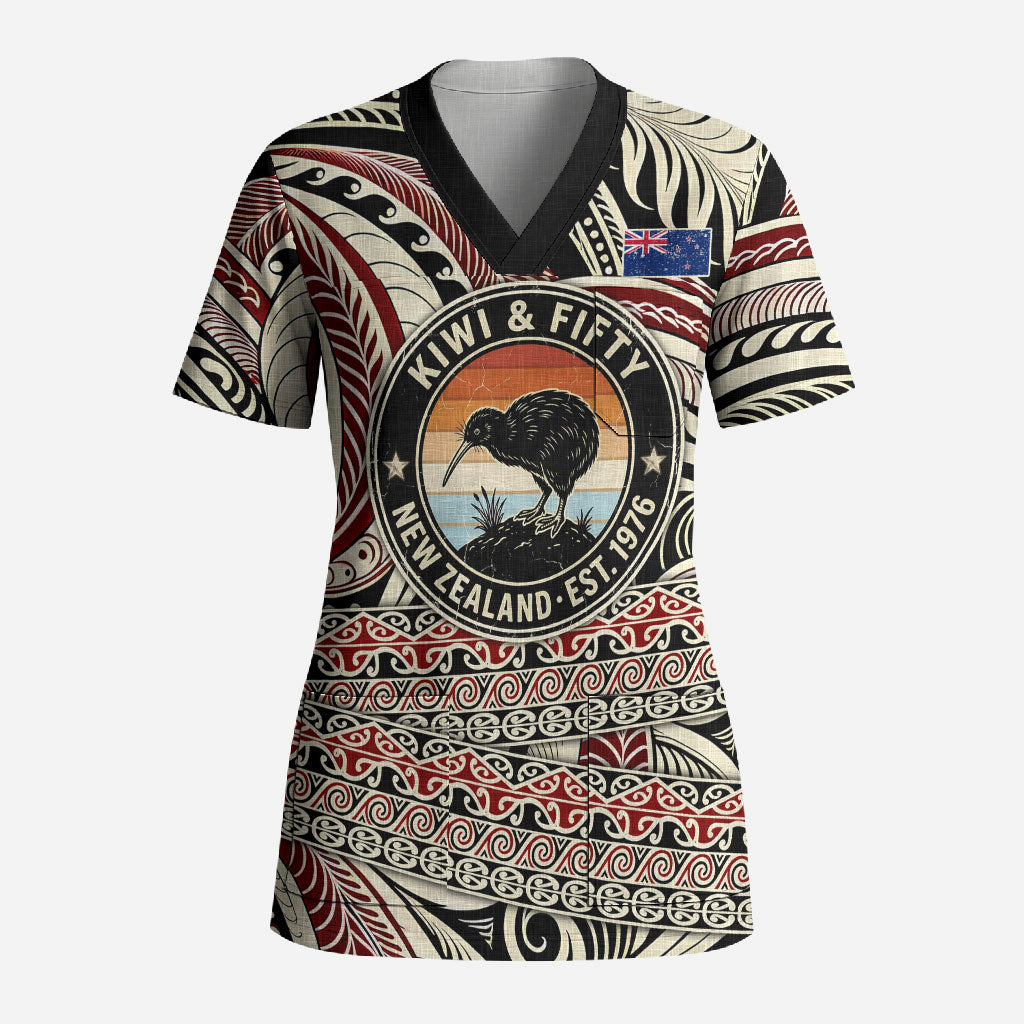 New Zealand 50th Birthday Kiwi Scrub Top Vintage Est 1976 Kiwi Sunset Maori TS04 Adult Red Beige - Polynesian Pride