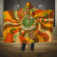 Hawaiian Piko Lani Cultivate I Ka Piko Aloha Hooded Blanket Retro Psychedelic Taro Leaf - Hibiscus Flowers