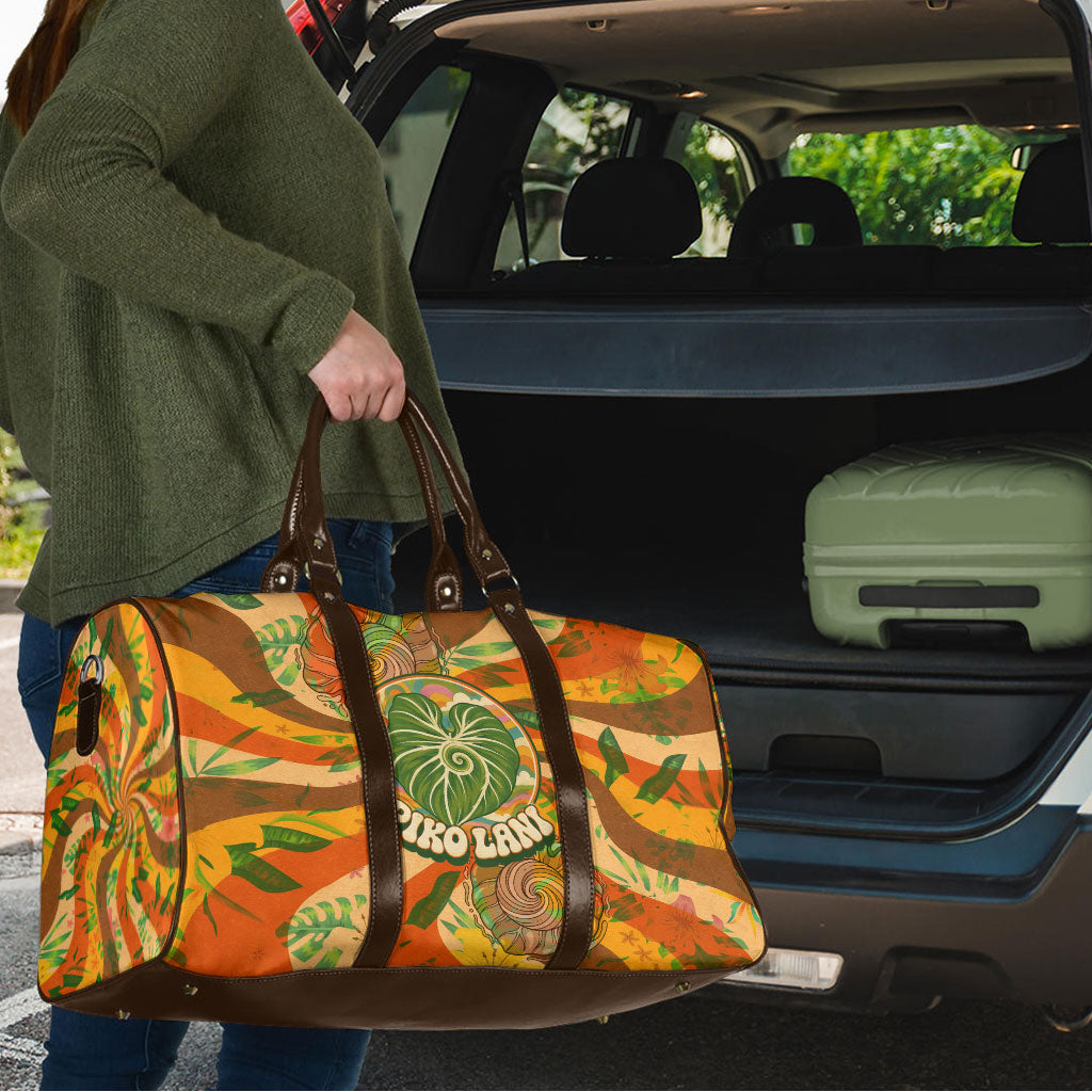 Hawaiian Piko Lani Cultivate I Ka Piko Aloha Travel Bag Retro Psychedelic Taro Leaf - Hibiscus Flowers