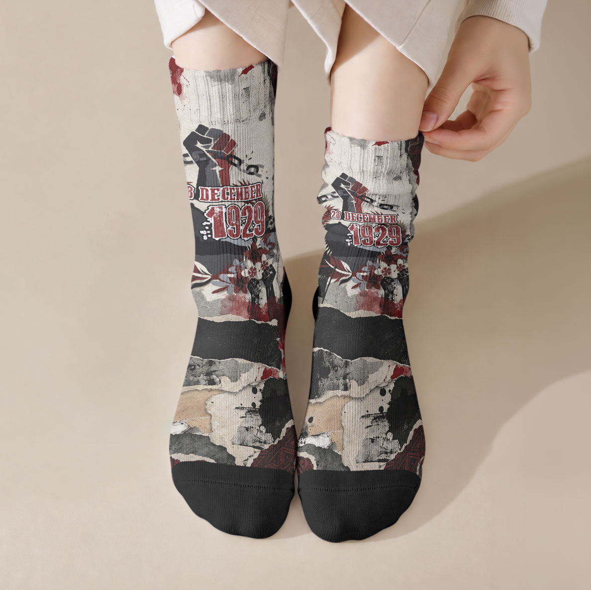 Samoa Black Saturday 1929 Crew Socks Mau Movement Vintage Newspaper Grunge Polynesian