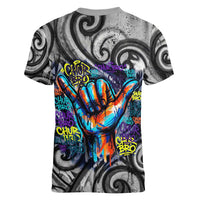 Chur Bro Shaka Sign Women V-Neck T-Shirt New Zealand Koru Colorful Graffiti Splash TS04 - Polynesian Pride