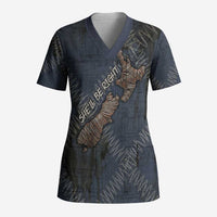 New Zealand She’ll Be Right Scrub Top NZ Slang No. 8 Wire Map Pattern