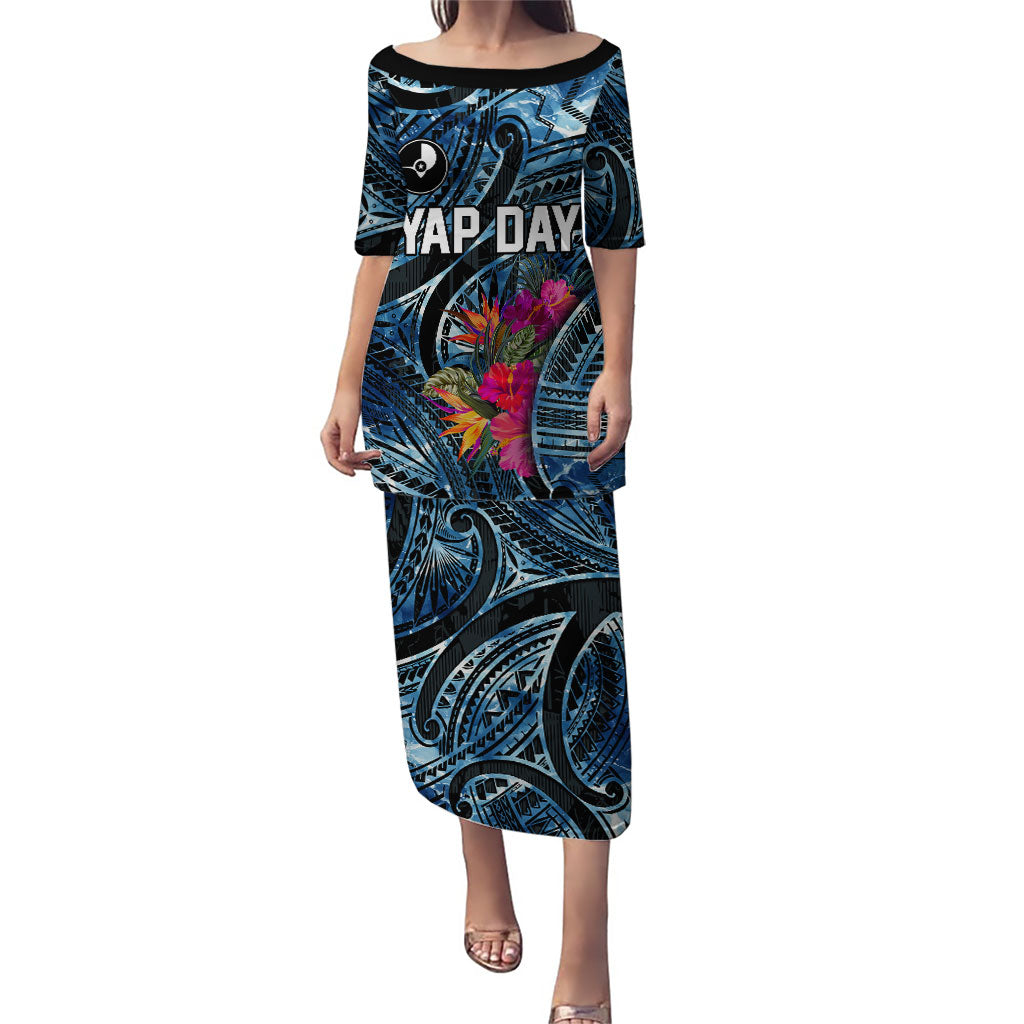Yap Day Island Floral Tribal Heritage Family Matching Puletasi and Hawaiian Shirt Micronesian Hibiscus Pattern Polynesian Tattoo Blue Art TS04 Mom's Dress Black Blue - Polynesian Pride
