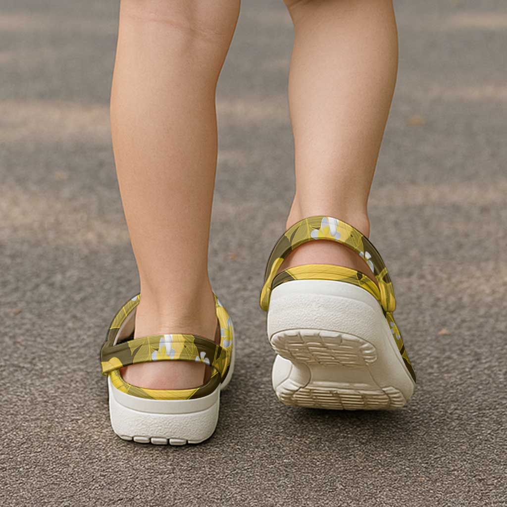 Yellow Banana Leaf Hawaii Clogs Shoes Lau Maia Plumeria Tropical Summer Vibes