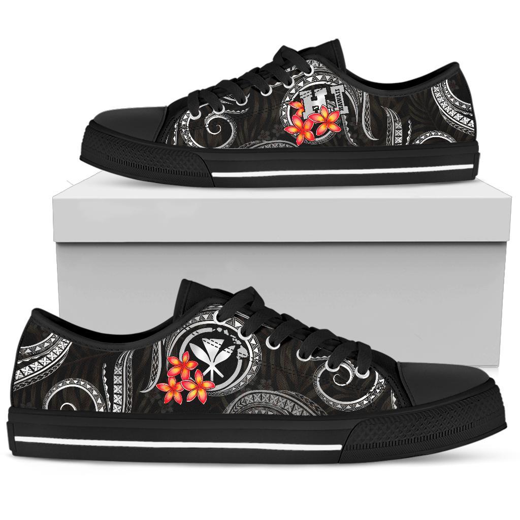 Polynesian Hawaii Low Top Shoe - Black Plumeria - Polynesian Pride